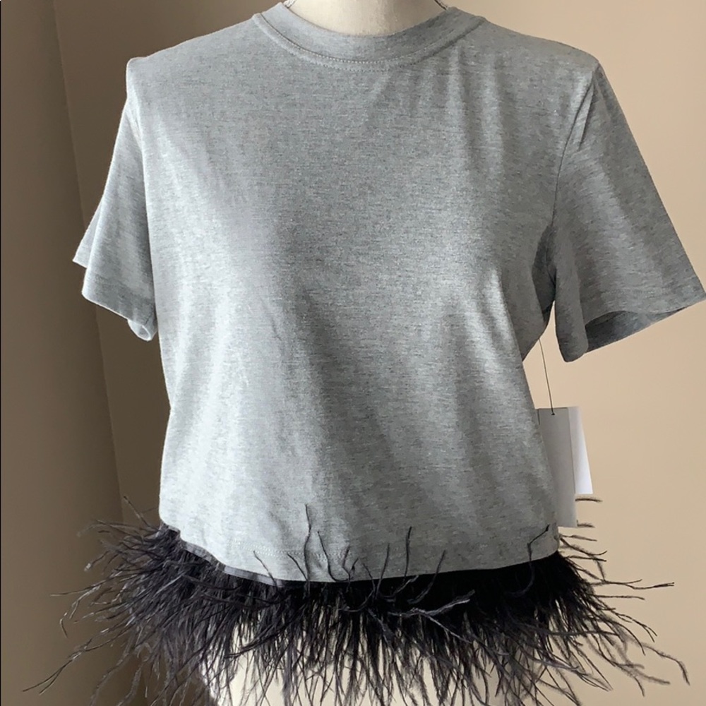 Grey T-shirt w/ Feathers!!